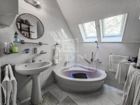 Hatvan Üzlethelyiség